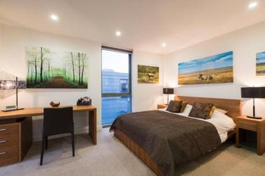 Trendy Islington flat for 2 with patio