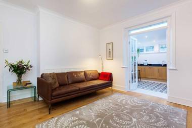 Veeve - Peaceful in Wimbledon