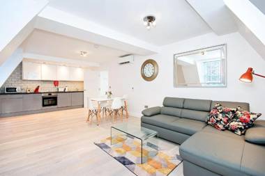 Eldon Chambers Flat 2