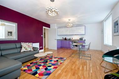 Mulberry Flat 6 - Two bedroom 3rd floor