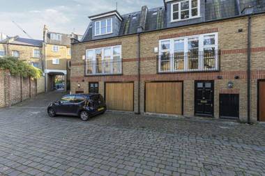 Lovely 2bed house in Wandsworth w/ backyard patio