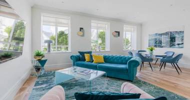 WISH GRANTED! SUPERB DESIGN HOME OFF Covent Garden