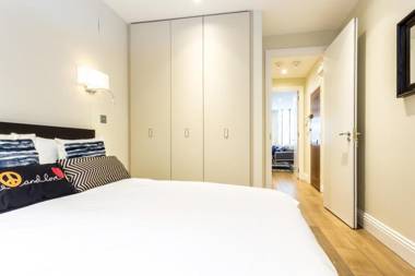The Oxford Street Retreat - Modern 3BDR in 2 Apartments