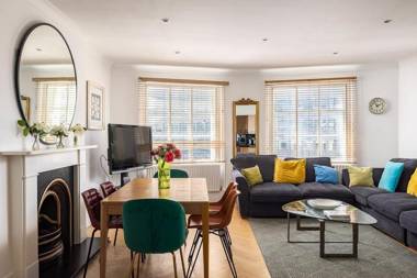 PickThePlace Lancaster gate