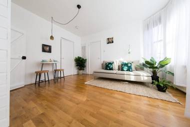 The Log Cabin in Holborn by the Design Traveller