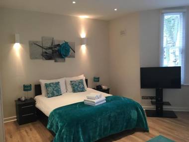 Victoria - Vincent Square by Flying Butler