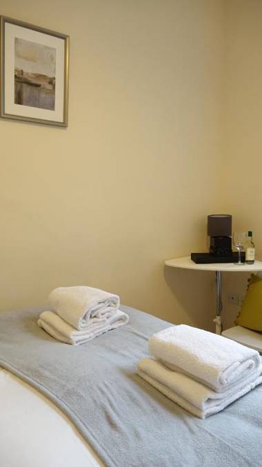 Heathrow Ensuite Rooms