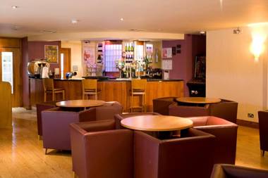 Premier Inn Watford Central