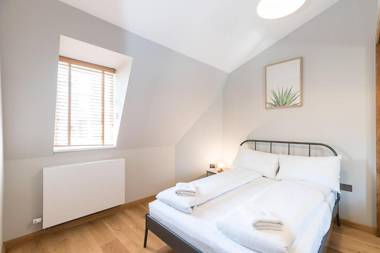 Stylish Stays by Russel Square