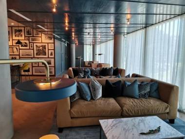 Canary Wharf by Charles Hope