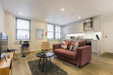 Urban Chic - Rathbone