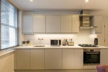 Urban Chic - Rathbone