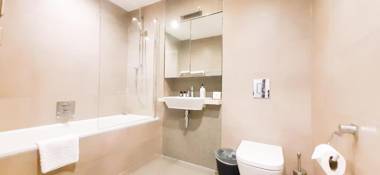 Two Bed Serviced Apt in Old Street