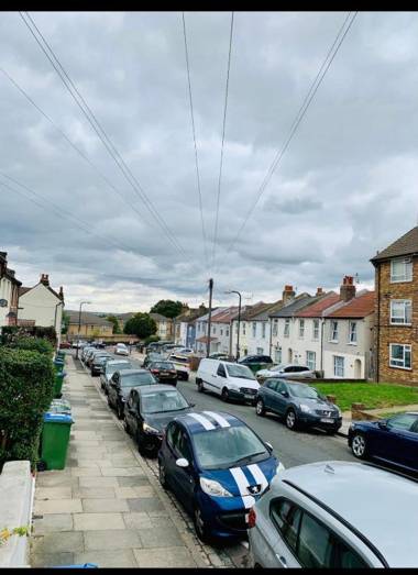 Charming 2 bedrooms Flat in Plumstead