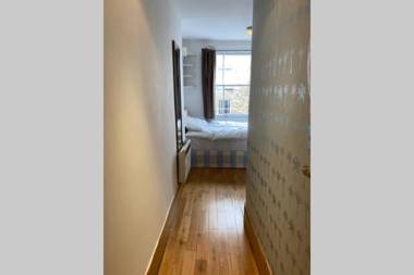 F201-Affordable Studio Near Hyde Park