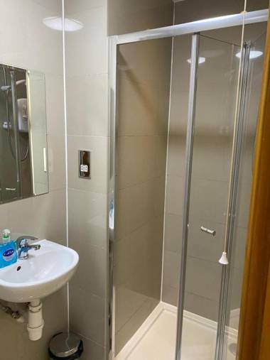 F406- Great Studio for 2 Near Hyde Park