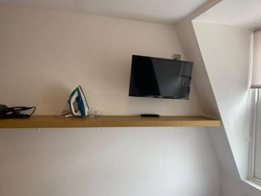 F406- Great Studio for 2 Near Hyde Park