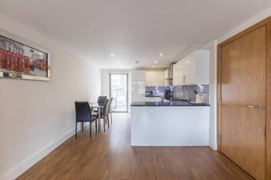 Bright and Modern 3 Bed Apartment Hyde Park Central London