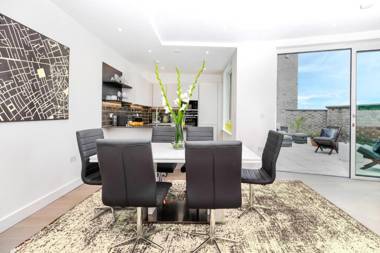 LuxNomads Lavish Choice! Large Penthouse with Terrace and SkyLine view