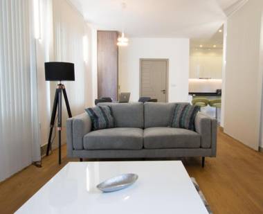 Kew Bridge by Charles Hope