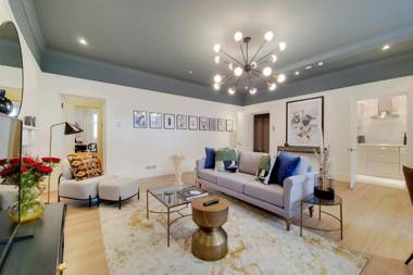 The Heart of South Kensington - Modern & Spacious 1BDR Apartment