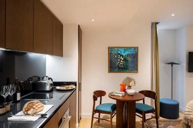 Cove Landmark Pinnacle