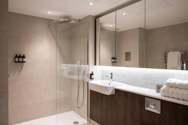 Cove Landmark Pinnacle