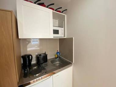 F407-4th Flr Studio for 2 Near Hyde Park