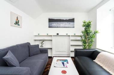 NEW Stunning 2BD Mews Flat Paddington