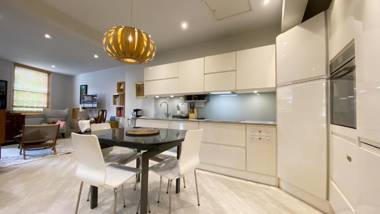 Stunning 3-Bed House in central london Westminster