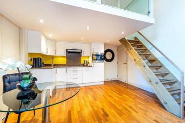 Fabulous Notting Hill Spacious Studio Apartment