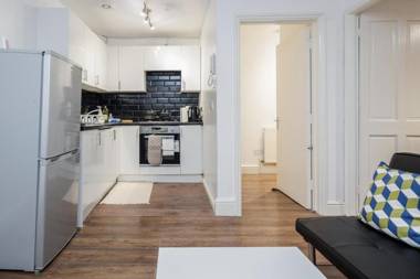 Charming 1-Bed Basement Apartment in Lewisham