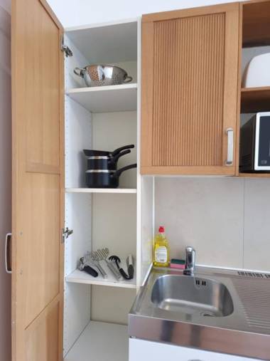 F17-Bright 3rd Flr Studio for 2 Near Paddington