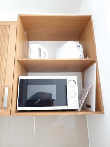 F21-4th Floor Studio for 2 Near Paddington