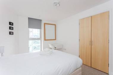 Bright & Airy 1 Bedroom Apartment in Trendy Peckham