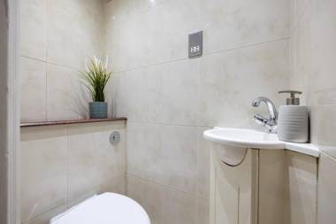 The Primrose Apartments