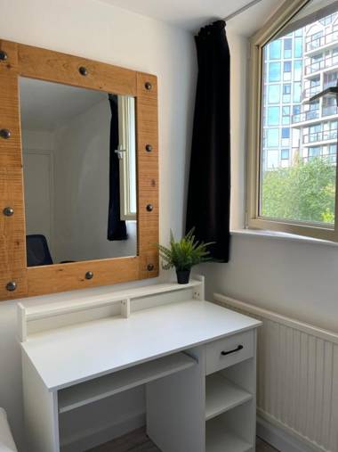 City Haven King En-suite & Double Room & Parking