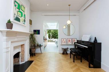 Veeve - Classical Graffiti