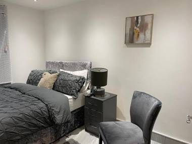Luxurious 2-Bed Apartment in Woolwich London