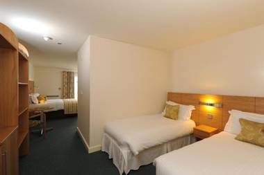 Croyde Bay Hotel or Self Catering