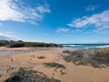 Neptune Treyarnon Bay