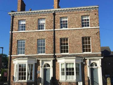Priory House Apartments (no parties allowed)