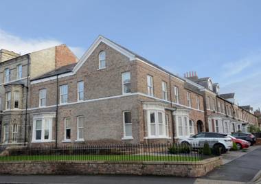 Apartment 5 Blue Bridge Court