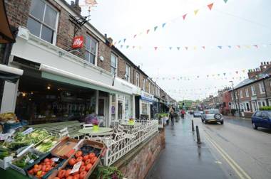 Lucy's Lodge- Most Stylish Apartment On Vibrant Bishy Road