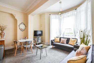 Holgate Manor Apartment