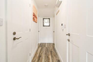 Windmill View Loft Apartment