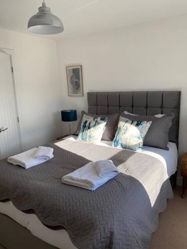 The Ebor Suites with Hot tubs