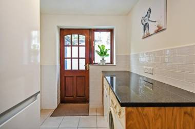 Moss Green - Close to the city centre