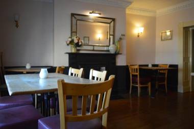 The Ilchester Arms Hotel
