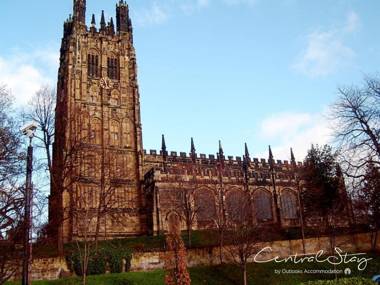 The Lower Gathering - Town Centre - Sleeps Up To 10